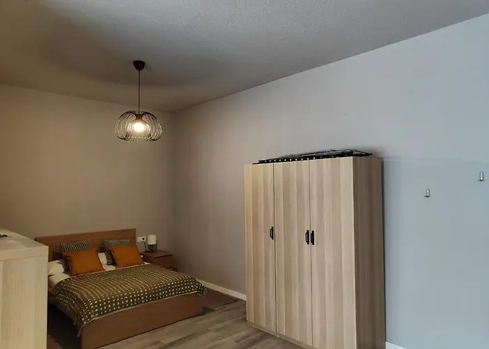 Lar De Yago - Apto Barreiros B