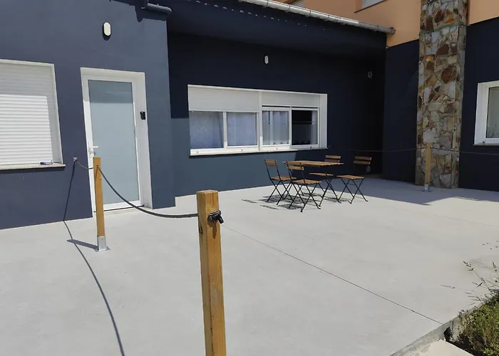 Lar De Yago - Apto Barreiros B